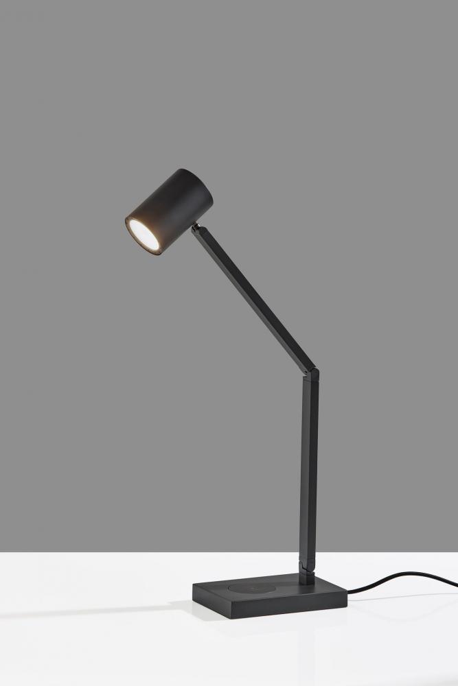 Newman Task Lamp W. Wireless Charging